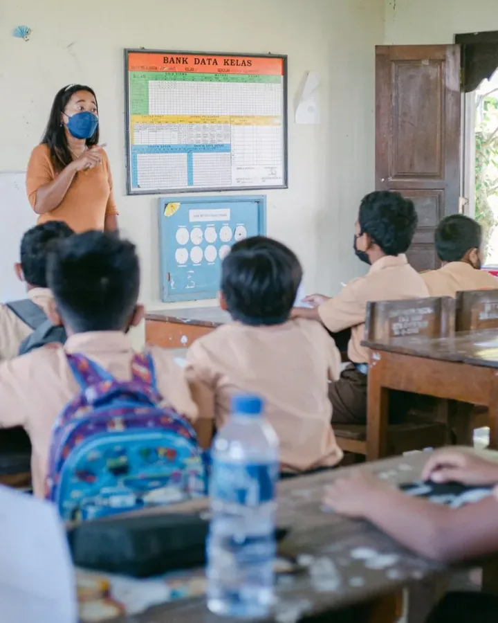 Sinh viên học tiếng Anh tại Cơ Sở Nguyễn Thế Hùng